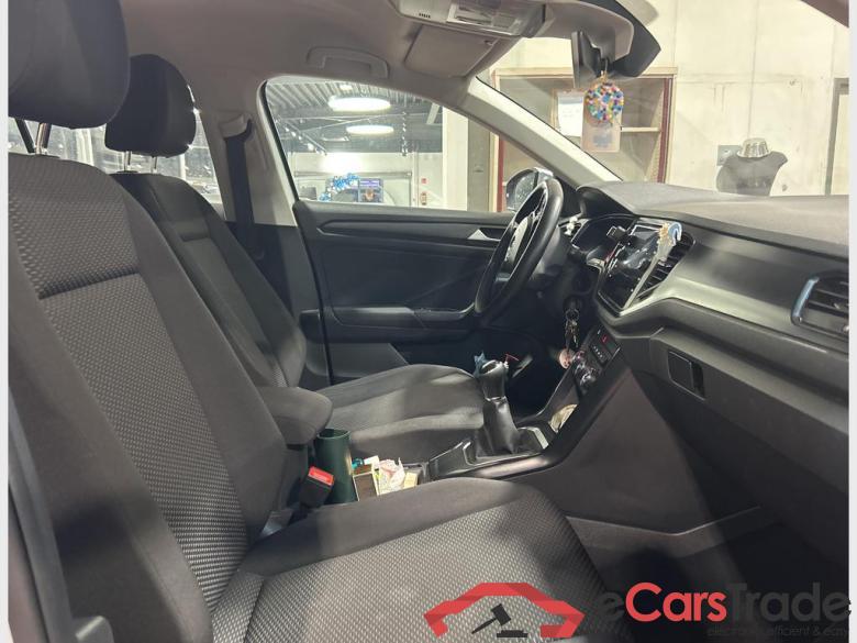 VOLKSWAGEN T-Roc T-Roc 1.0 TSI  85 kW (115 ch) 6 vitesses manuel #3