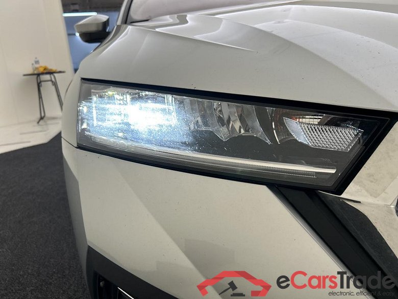 SKODA Octavia Combi 81 kW #4