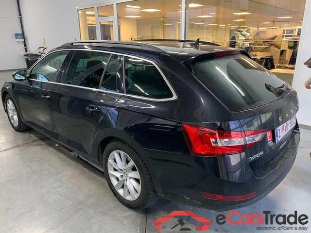 SKODA Superb Combi Superb Wagon Ambition 1,4 TSI iV 160 kW 6-speed automat. #2