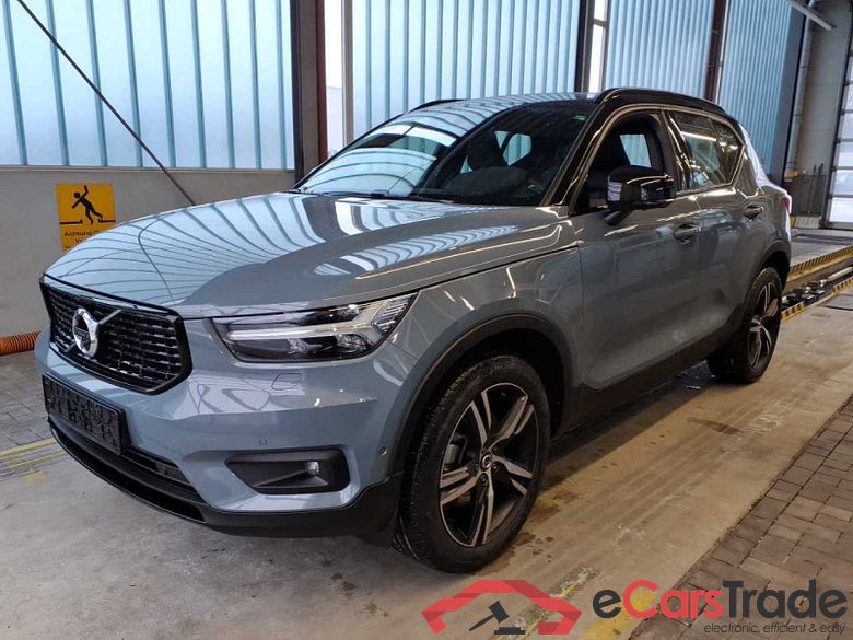 Volvo XC40 (2017->) DE - SUV5 B4 2WD EU6d, R-Design (EURO 6d), 2020 - 2022