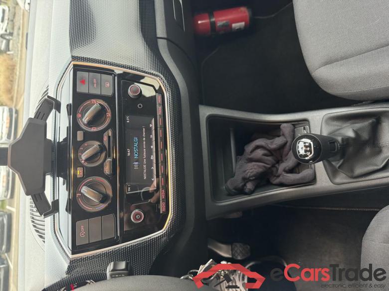 VOLKSWAGEN Up! up! 1.0 48 kW (65 ch) 5 vitesses manuel #4