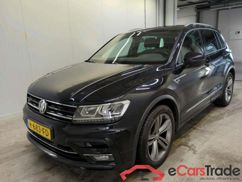 VOLKSWAGEN Tiguan 1.5 TSI Highl. Bus R