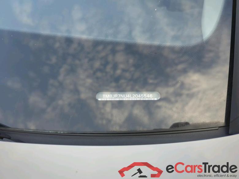 SKODA Karoq 110 kW #2