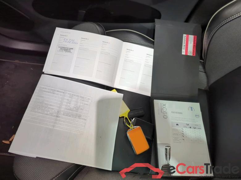 VOLVO XC60 T8 AWD Recharge Geartronic RDesign 5d 223kW #3