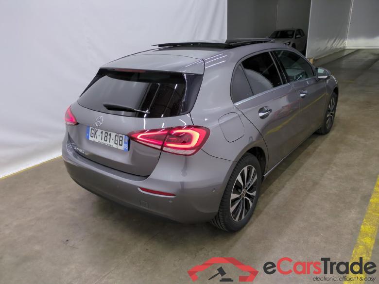 MERCEDES-BENZ Classe A Compact / 2018 / 5P / Berline A 250 e Business Line 8G-DCT #3