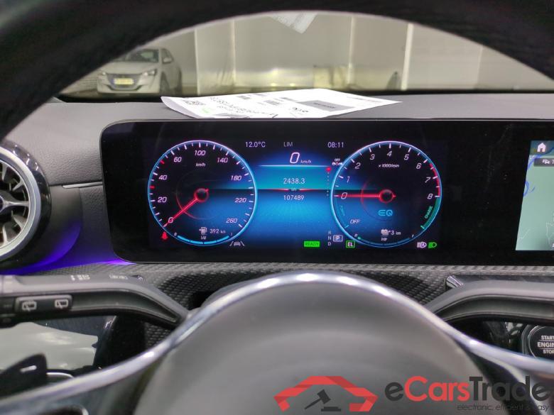 MERCEDES-BENZ Classe A Compact / 2018 / 5P / Berline A 250 e Business Line 8G-DCT #6