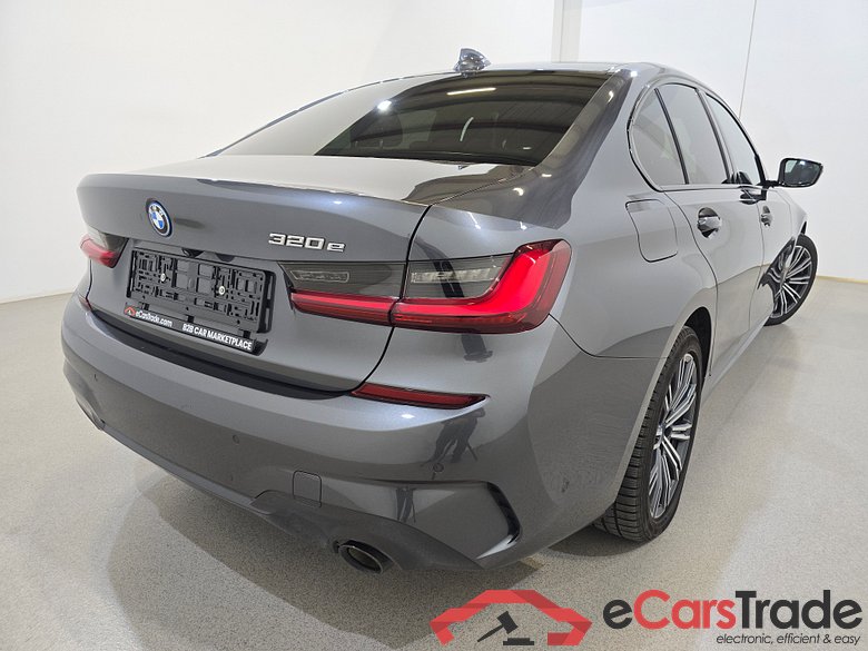 BMW 320e Plug-In Hybrid M-Sport Aut. Pano LED-Xenon LC-Pro Ambient Navi 1/2 Sport-Leather-Alcantara KeylessGo Camera Klima PDC ... #4