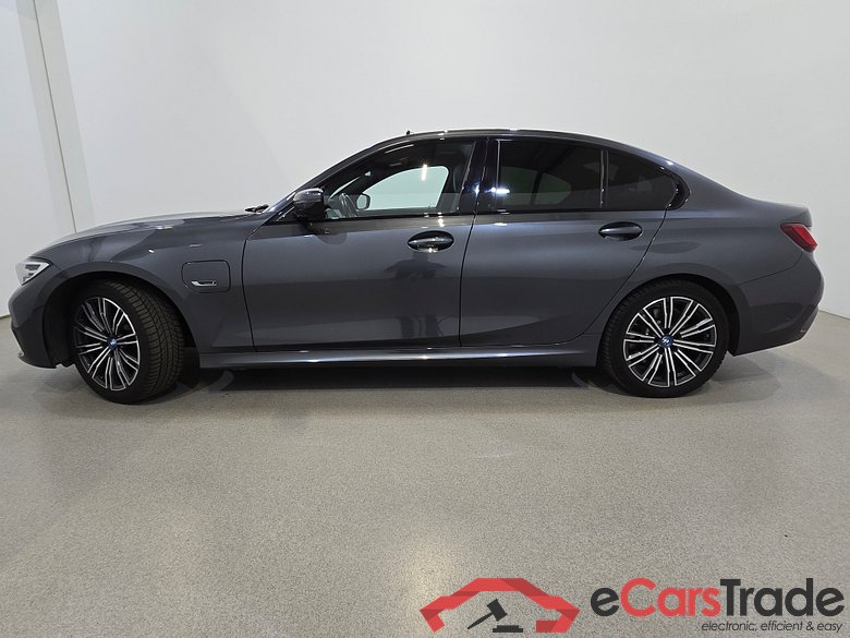 BMW 320e Plug-In Hybrid M-Sport Aut. Pano LED-Xenon LC-Pro Ambient Navi 1/2 Sport-Leather-Alcantara KeylessGo Camera Klima PDC ... #2