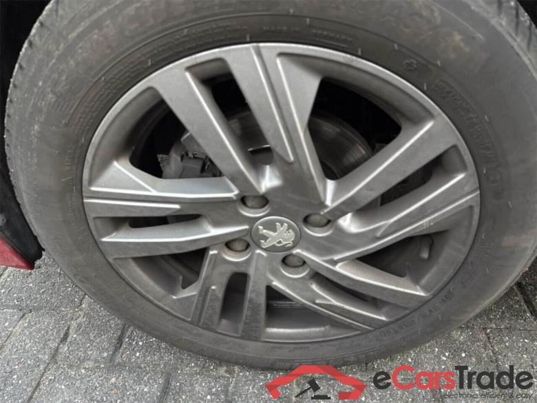 PEUGEOT 208 1.2 PureTech Active Pack #5