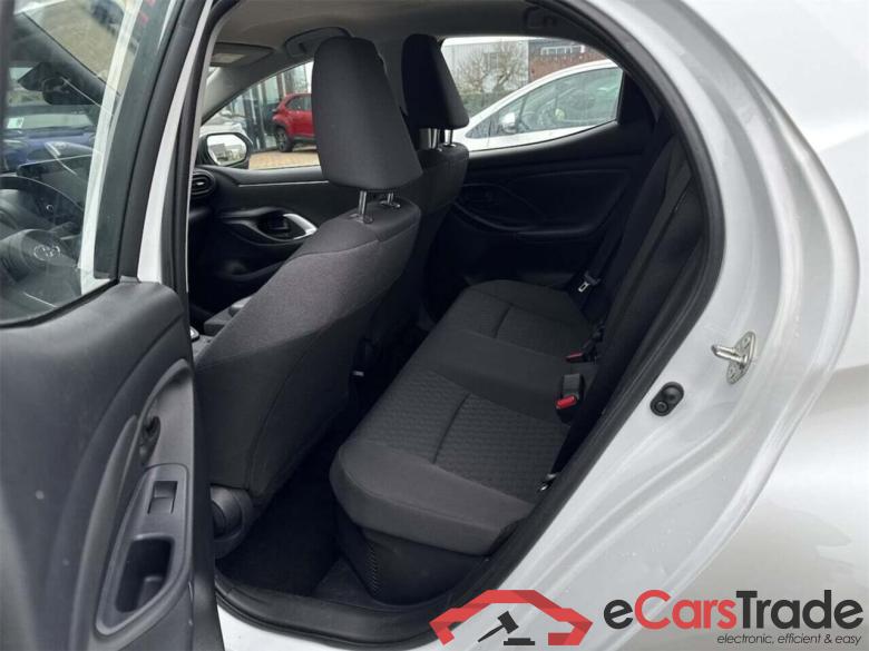 TOYOTA YARIS 1.5 Hybrid Dynamic #5