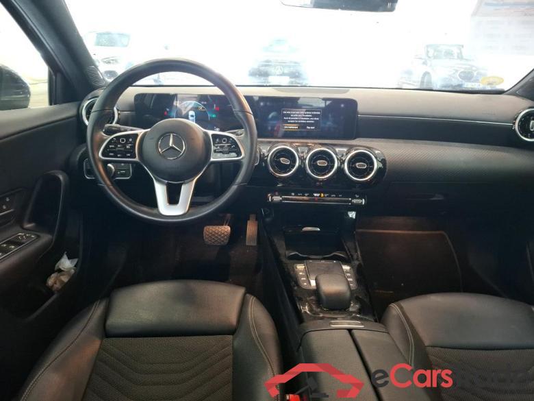 MERCEDES-BENZ Classe A Compact / 2018 / 5P / Berline A 180 d Business Line 8G-DCT #5