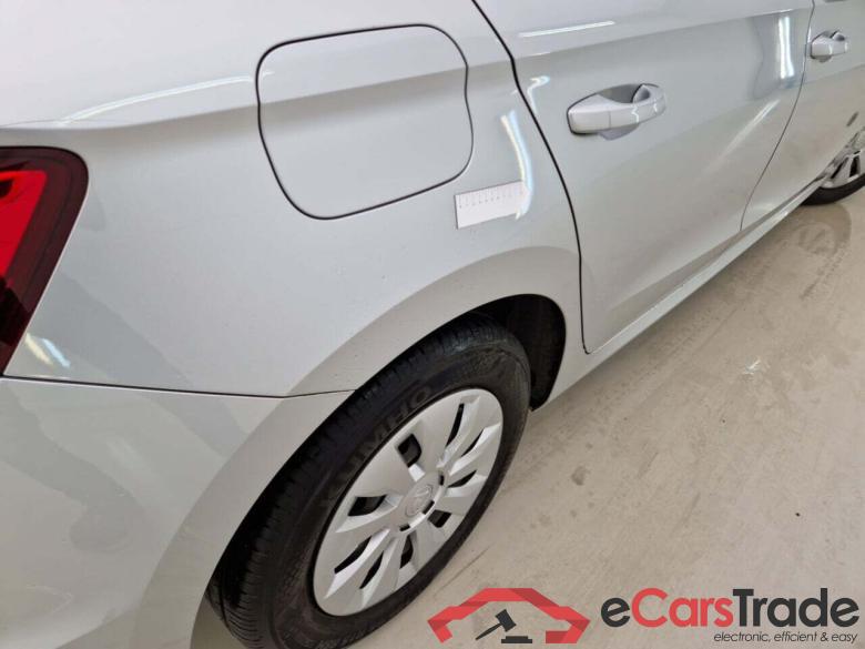 SKODA FABIA 1.0 MPI AMBITION #4