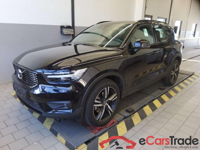 Volvo XC40 (2017->) DE - SUV5 B4 2WD EU6d, R-Design (EURO 6d), 2020 - 2022