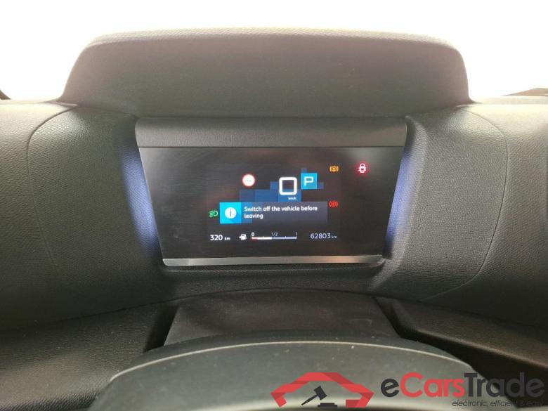 CITROEN C4 X / 2022 / 4P / Berline PureTech 130 S&S EAT8 Feel Pack #6