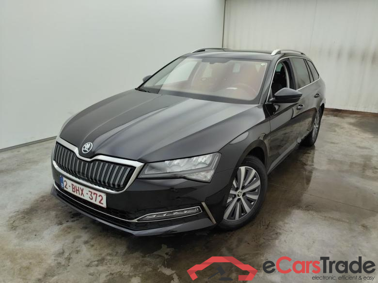 Skoda Superb Combi 1.4 TSI iV 160kW DSG6 Clever 5d