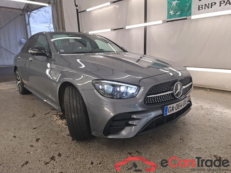 MERCEDES-BENZ Classe E Berline / 2020 / 4P / Berline 2.0 E 300 E AMG LINE AUTO #4