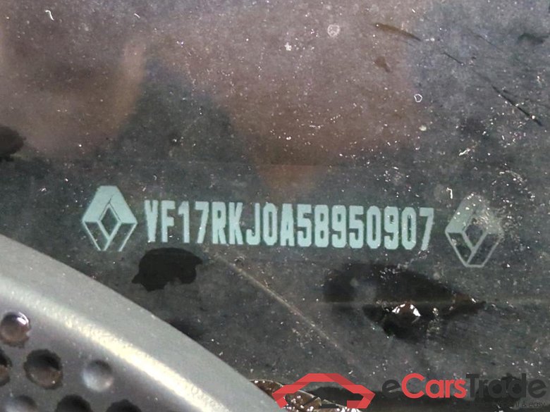 Clio IV Grandtour Intens 1.5 dCi 66KW MT5 E6 #4