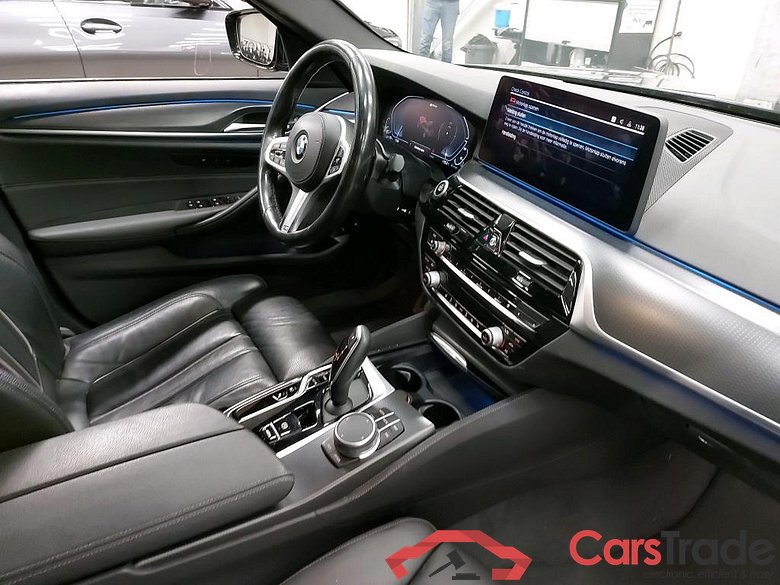 BMW - BMW 5 BERLINE 530e xDrive 272PK M Sport With Dakota Heated Comfort Mem Seats & M Spoiler  * HYBRID * #3