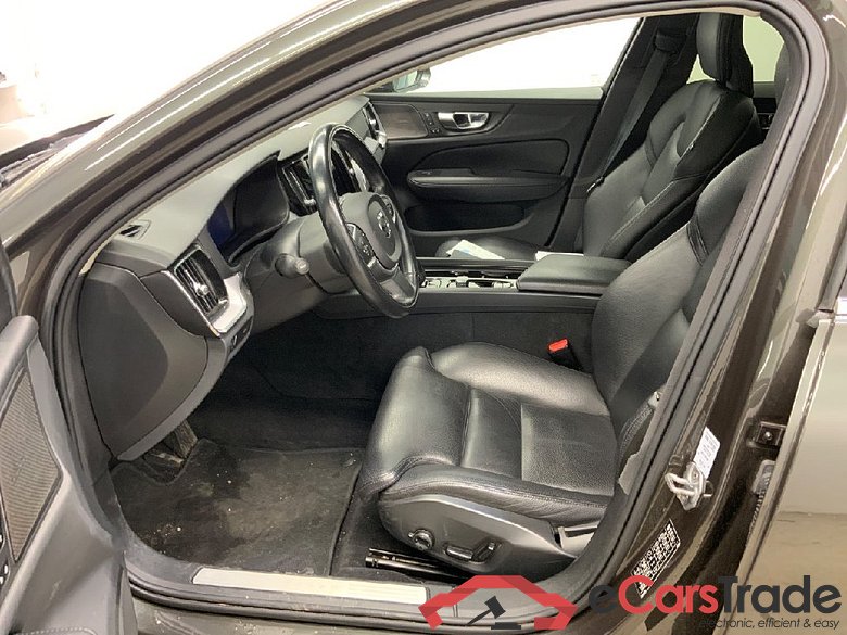 V60 Kombi Momentum Pro AWD 2.0 b5 184KW AT8 E6d #4