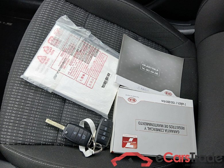 KIA Stonic / 2017 / 5P / todoterreno 1.0 T-GDi 74kW (100CV) MHEV iMT Drive #5