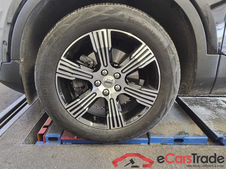 Volvo XC40 (2017->) DE - SUV5 B4 2WD EU6d, Inscription (EURO 6d), 2020 - 2022 #5