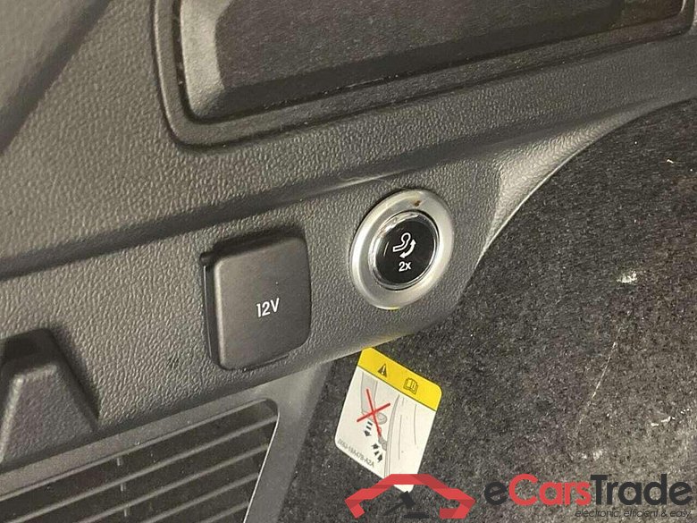 FORD KUGA 2.5 PHEV Titanium #4