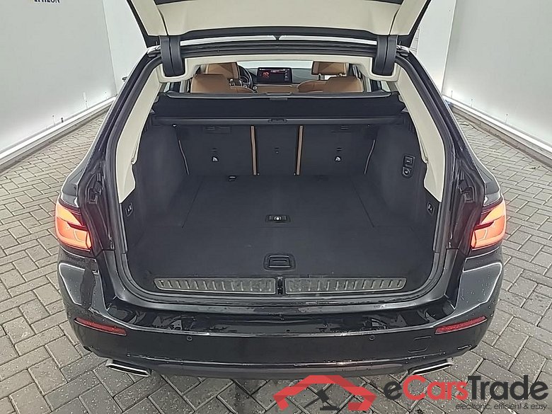 BMW 5-serie Touring 520dA 5D 140kW #5