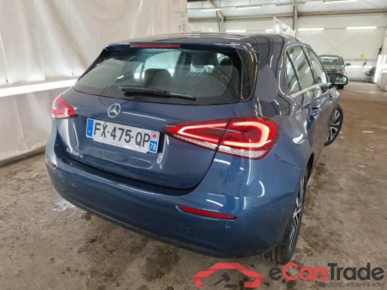 MERCEDES BENZ Classe A Compact  2018  5P  Berline A 250 e Business Line 8G DCT #3