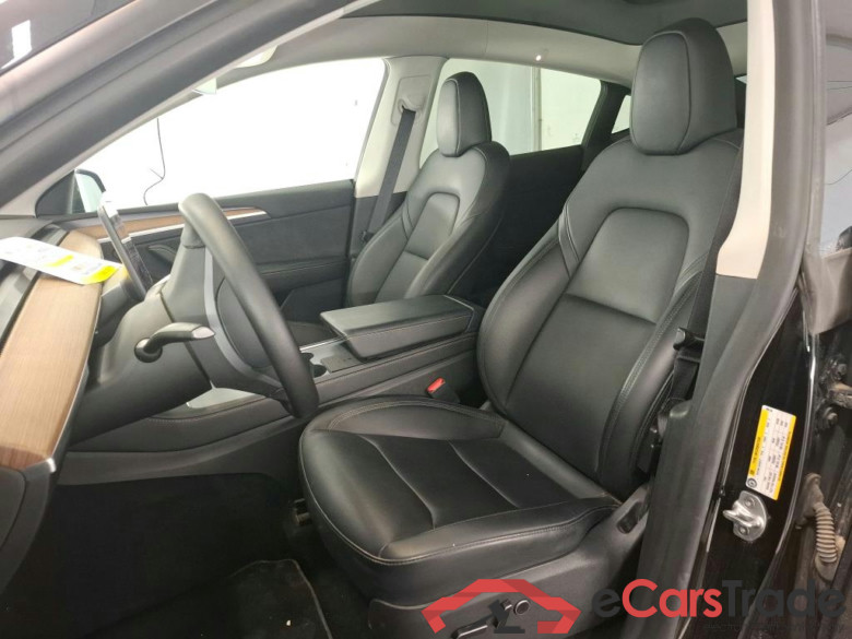TESLA Model Y / 2020 / 5P / SUV Performance Dual Motor AWD #6