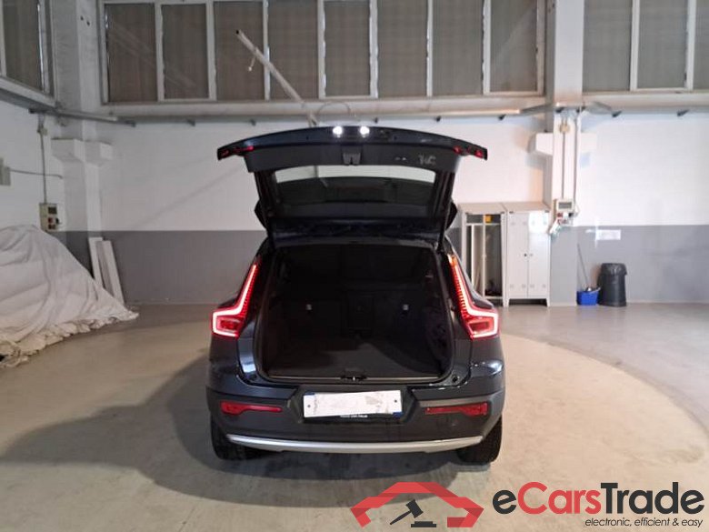 VOLVO XC40 / 2017 / 5P / SUV T5 PLUG-IN HYBRID RECHARGE INSCR. #5