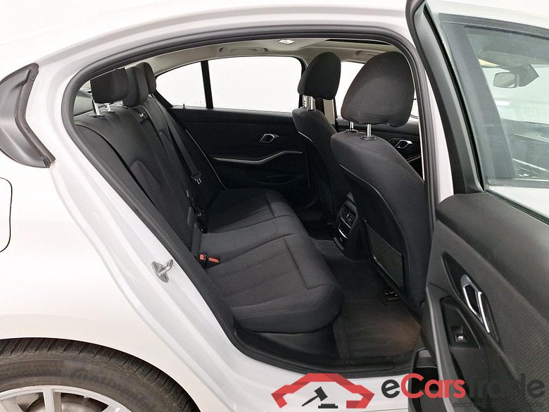 BMW 3 - 2019 330eA PHEV #5
