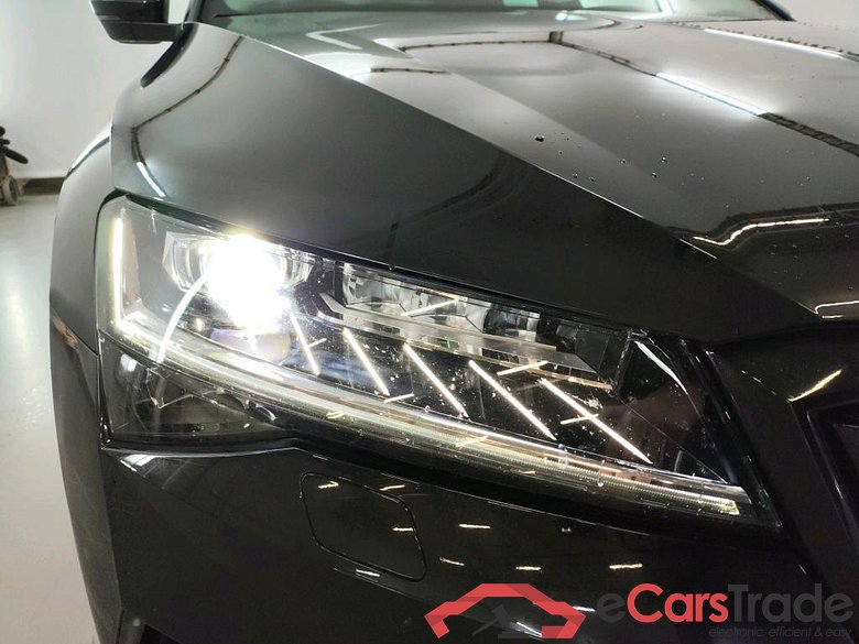 SKODA Superb Combi 115 kW #4