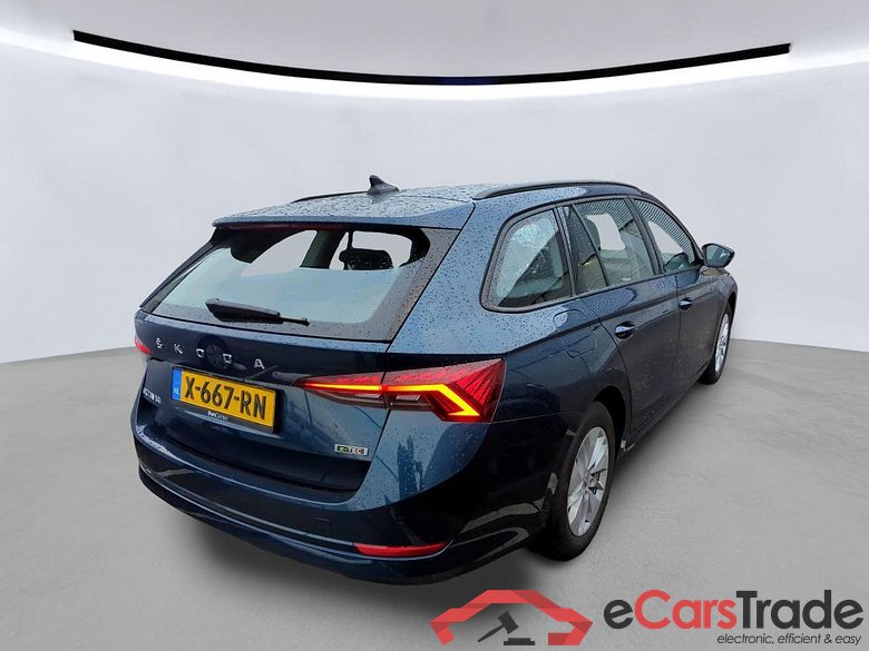 SKODA Octavia Combi 81 kW #6