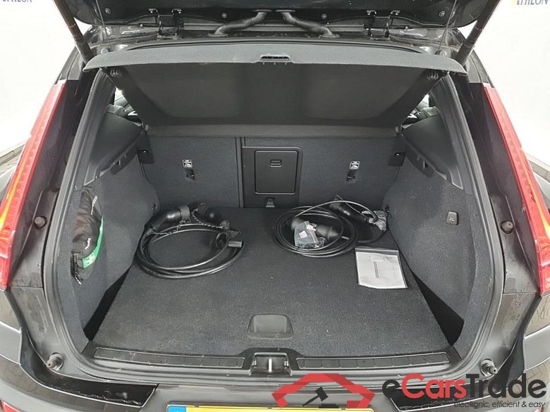VOLVO XC40 Recharge P8 AWD 5D 300kW #5