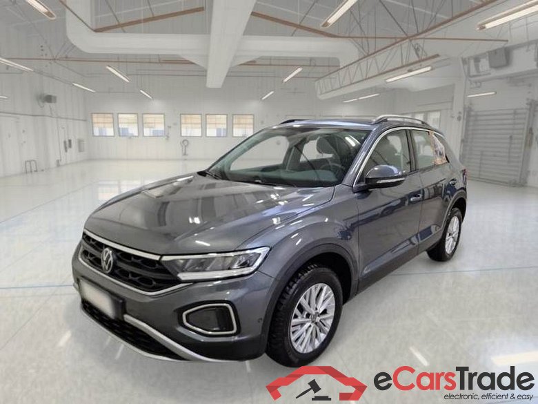 VOLKSWAGEN T-ROC / 2021 / 5P / SUV 1.5 TSI ACT LIFE DSG #1