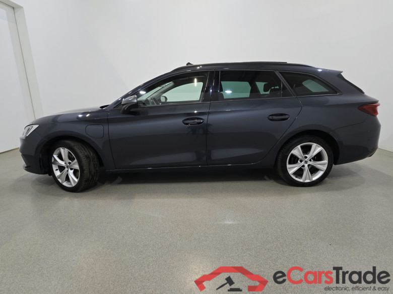 Seat Leon ST 1.4i e-Hybrid plug-In FR-Line Aut. Pano LED-Xenon Virtual Navi 1/2 Leather Ambient KeylessGo Klima PDC ... #2