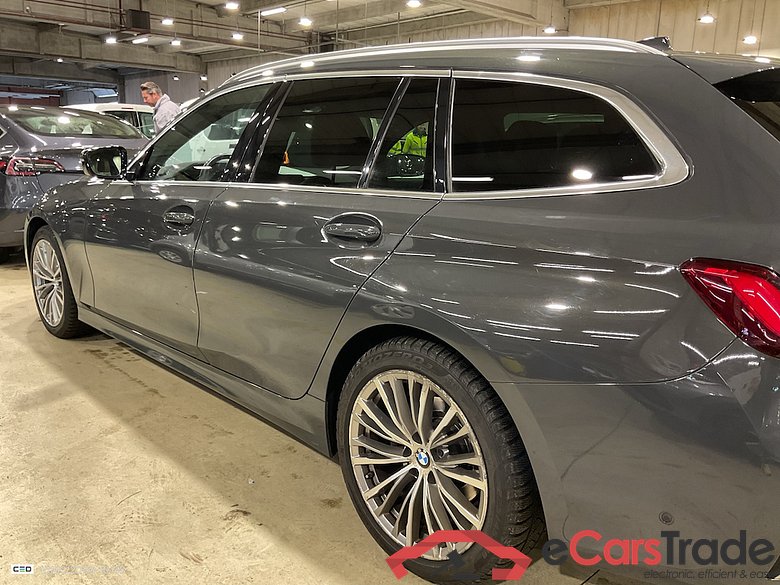 BMW 3 TOURING DIESEL - 2019 318 dA AdBlue #3