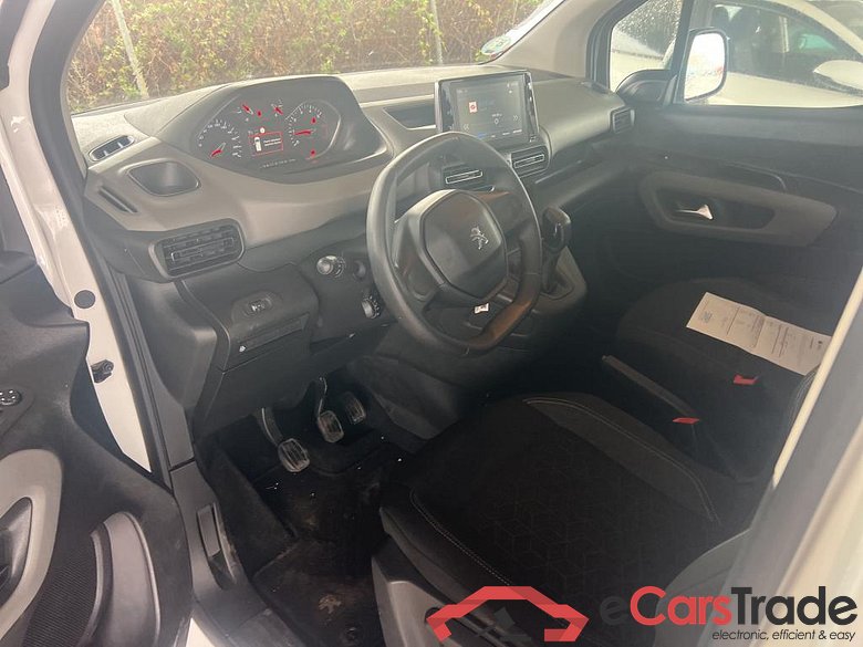 PEUGEOT Rifter / 2018 / 5P / monovolumen compacto Active Long BlueHDi 73kW #3