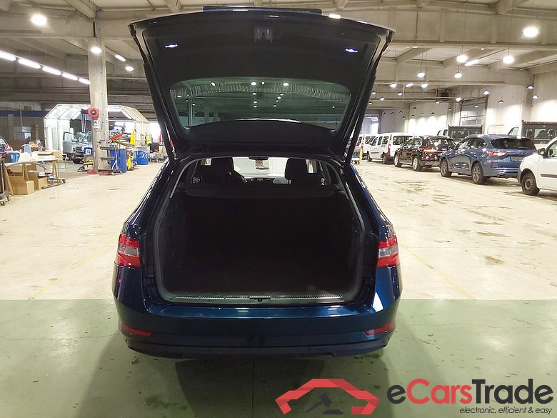 SKODA SUPERB COMBI 1.4 TSI PHEV 160KW DSG6 AMBITION #3