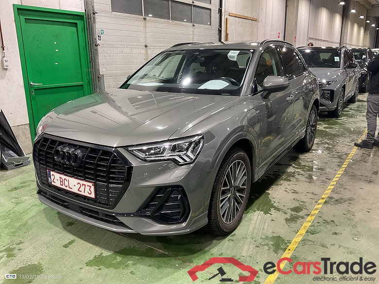 AUDI Q3 1.4 45 TFSI E S TRONIC S LINE #1