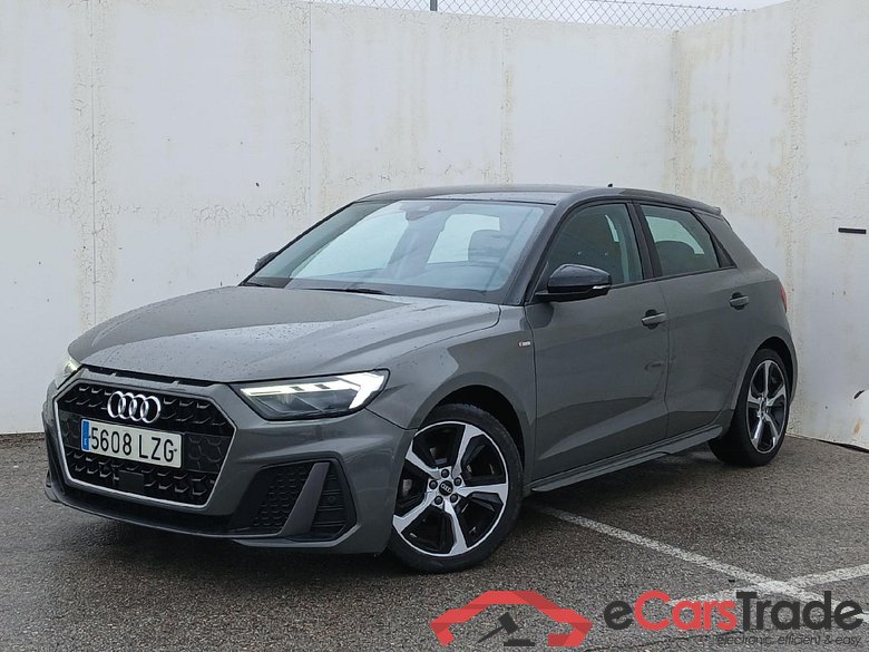 AUDI A1 / 2018 / 5P / berlina con portón Sportback Adrenalin 30 TFSI 81kW S tron(SP) #1