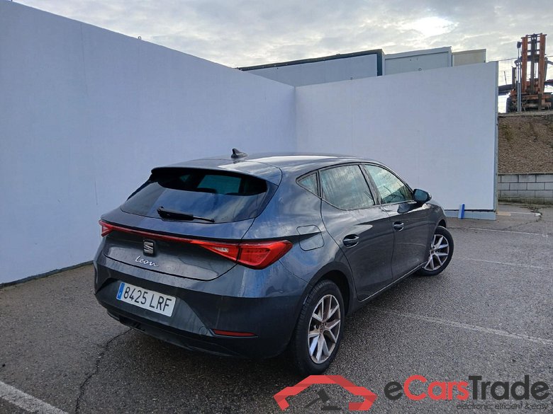 SEAT Nuevo León / 2020 / 5P / berlina con portón 2.0 TDI 85kW S&S Style Go(SP) #2