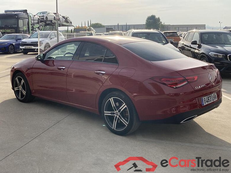 Clase CLA CLA 250 e (118.386)Premium-Pack 1.3 220CV AT8 E6d #3