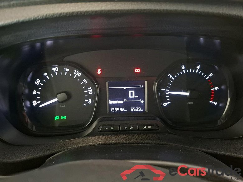 Jumpy Fourgon Club M 1.5 BlueHDi 100CV BVM6 E6d #6