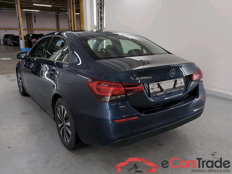 MERCEDES-BENZ CLASS A SEDAN DIESEL (V177) A 180 d Business Solution #3