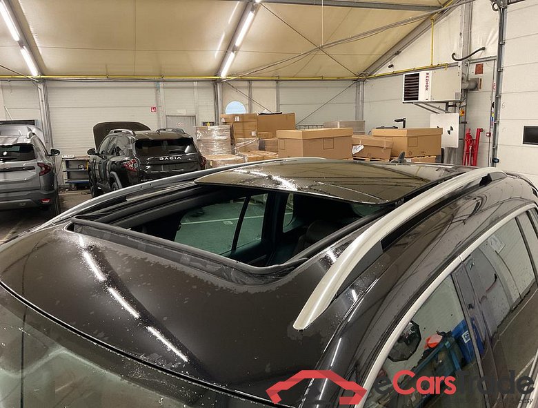 VOLKSWAGEN Tiguan Tiguan Sport & Style 2.0 TDI SCR BlueMotion Technology 81 kW (110 ch) 6 vitesses manuel #4