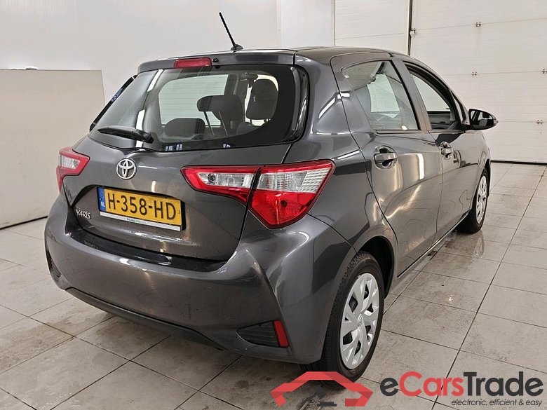 Toyota Yaris 1.5 VVT-i Active Automaat 5d #2
