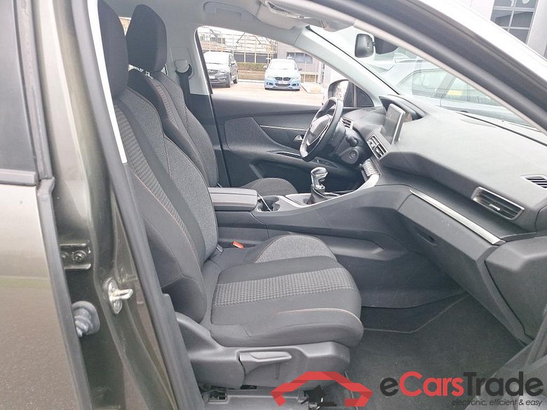PEUGEOT - PEU 5008 BlueHDi 130PK Active With Connect & DAB & Two Removable Seats #3