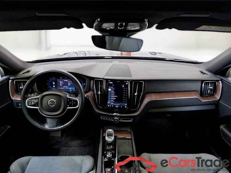 VOLVO XC60 / 2021 / 5P / SUV T6 PLUG-IN AWD AUTO RECHARGE INSCR. #3