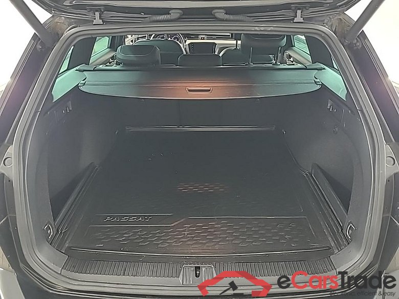 VOLKSWAGEN Passat Variant 1.5 TSI 7-DSG Elegance Business R 5D 110kW #5